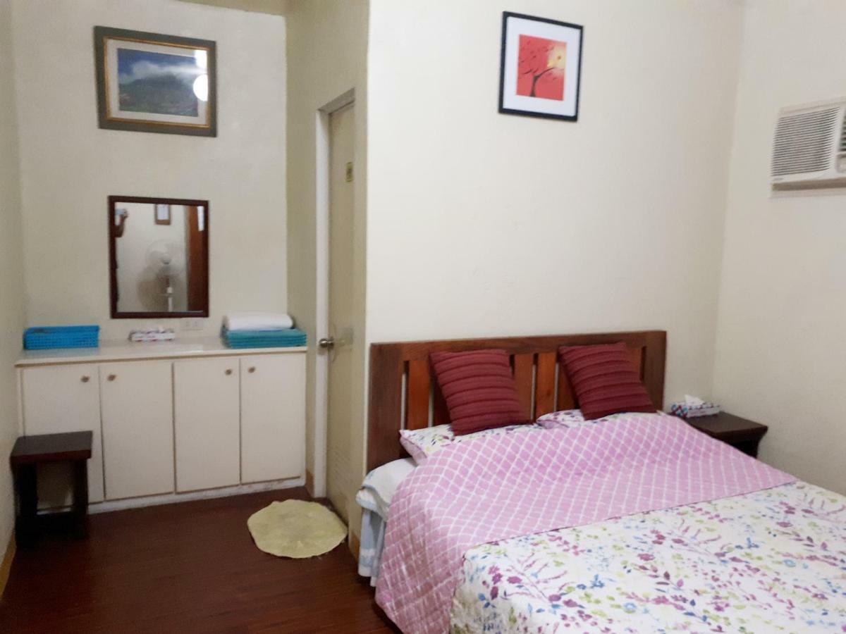 Minine Guesthouse Silang Luaran gambar