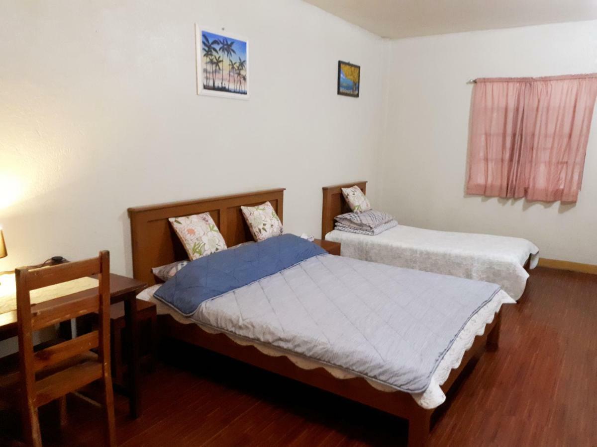 Minine Guesthouse Silang Luaran gambar