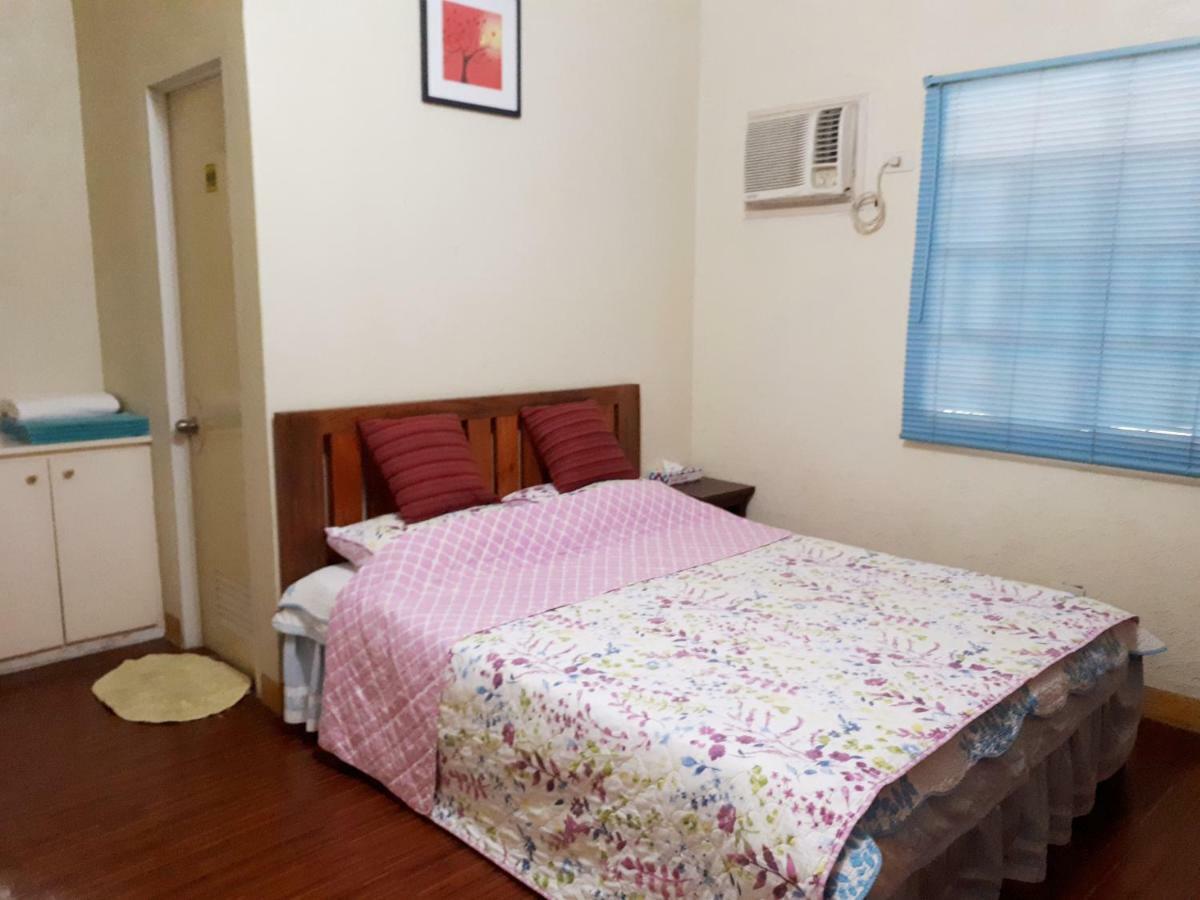 Minine Guesthouse Silang Luaran gambar