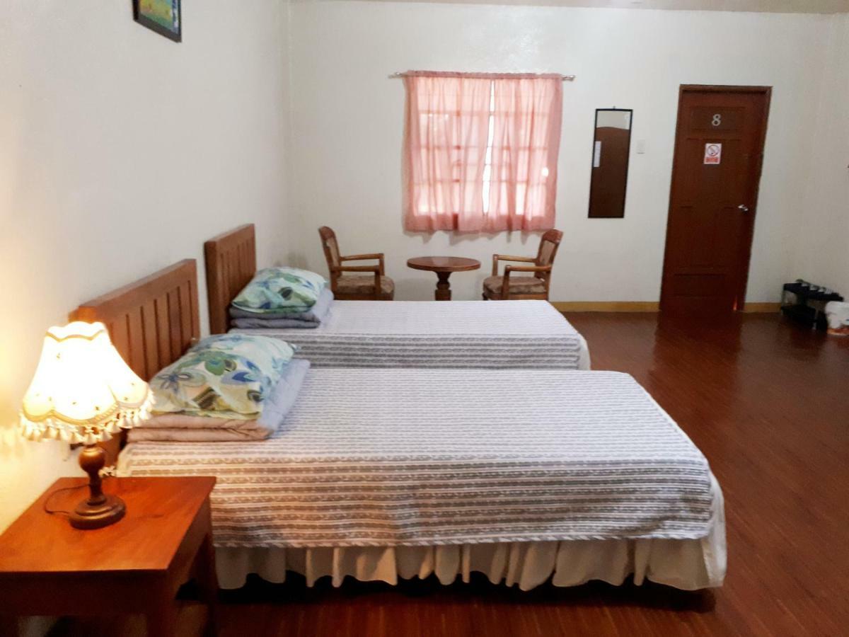 Minine Guesthouse Silang Luaran gambar