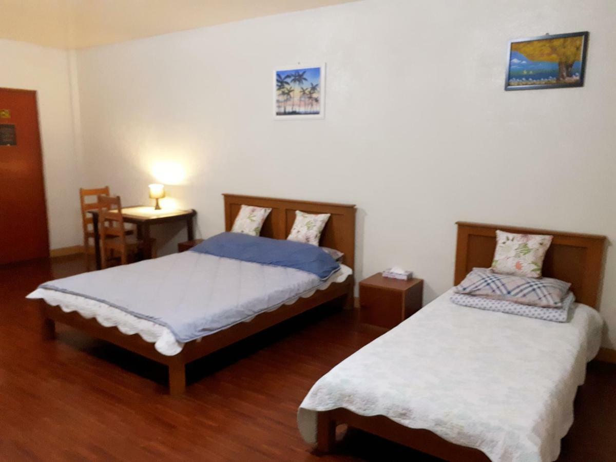 Minine Guesthouse Silang Luaran gambar