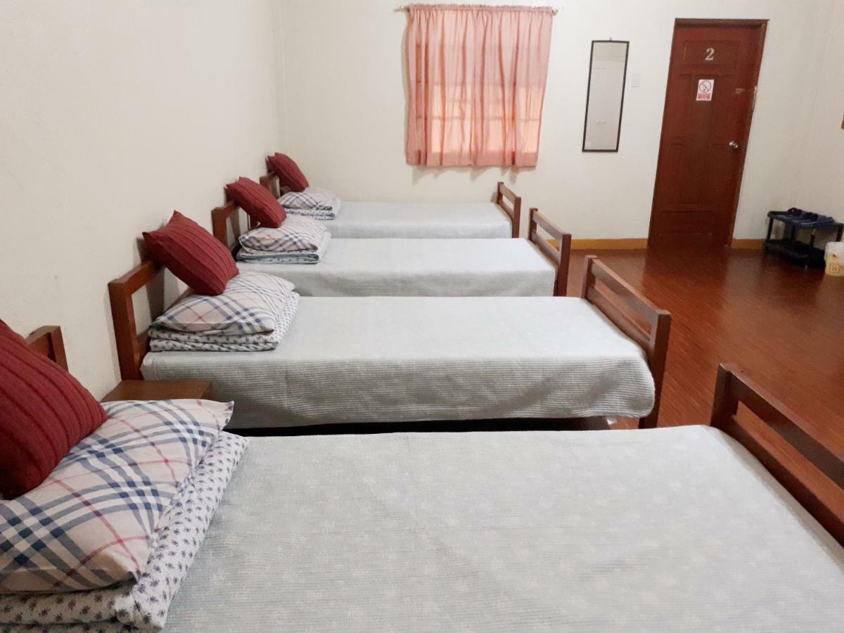 Minine Guesthouse Silang Luaran gambar