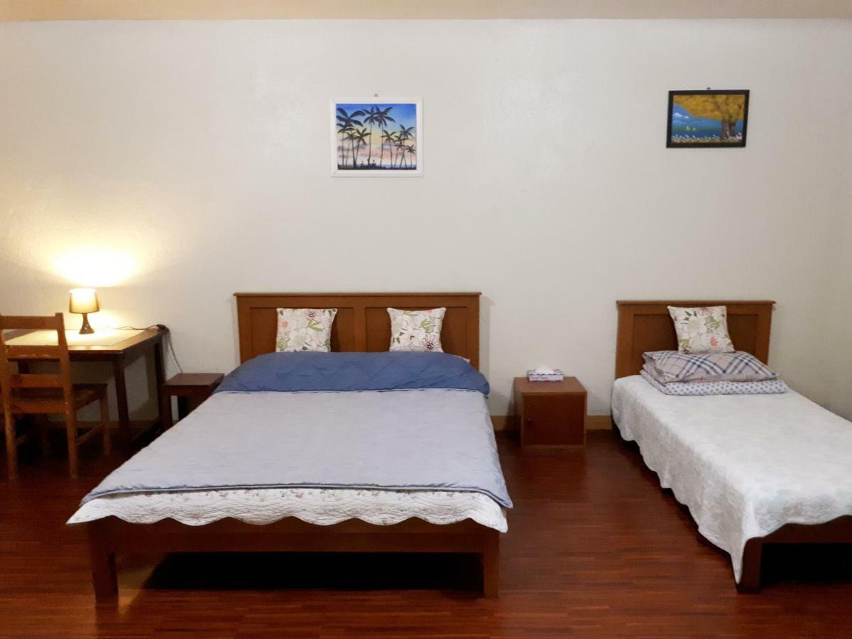 Minine Guesthouse Silang Luaran gambar